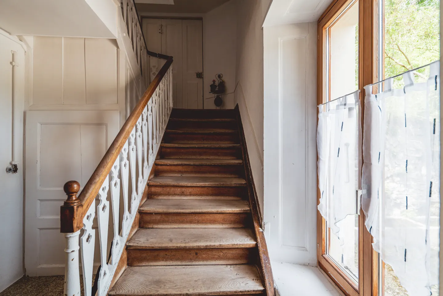 Bâtisse du 19ème de 3 appartements - Photo 5 sur 29