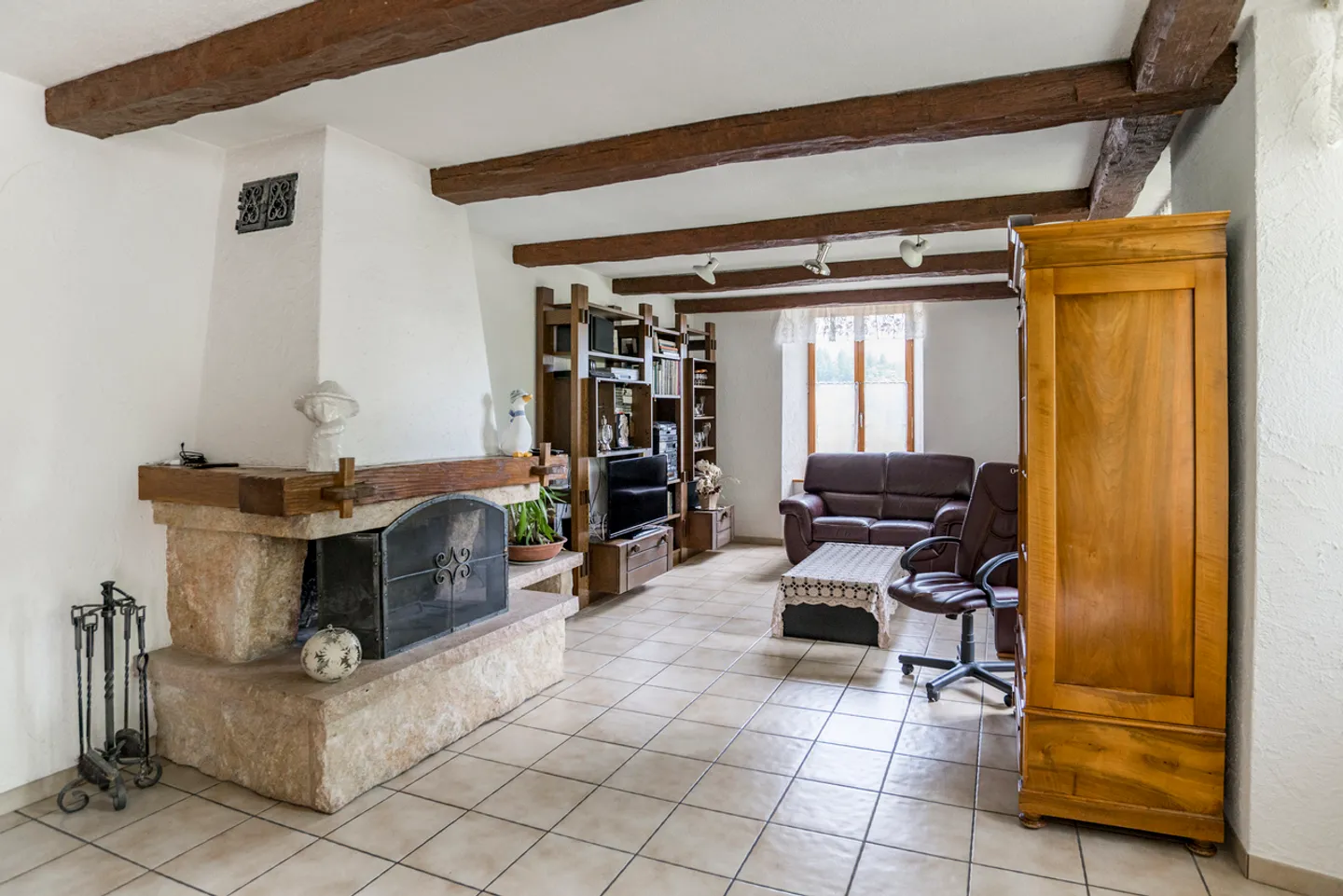 Bâtisse du 19ème de 3 appartements - Photo 6 sur 29