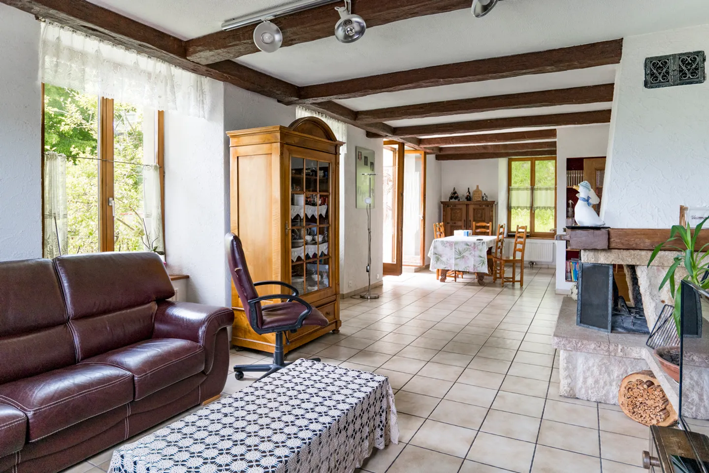 Bâtisse du 19ème de 3 appartements - Photo 7 sur 29