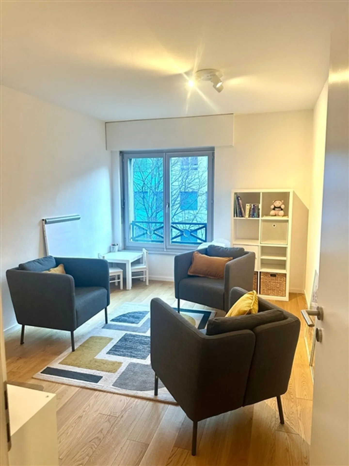 Spacious commercial space of 111m2 in the center of Sion - Photo 4 of 10