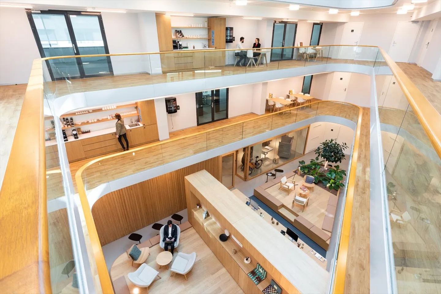 Ein Büro mit bemerkenswerter Ausstattung für 2 Personen bei Spaces Nations - Foto 15 von 15