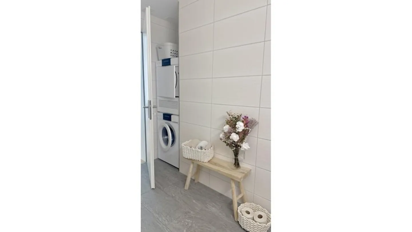 APPARTEMENT 2½ PIÈCES À WETZIKON (ZH), MEUBLÉ, TEMPORAIRE - Photo 6 sur 8