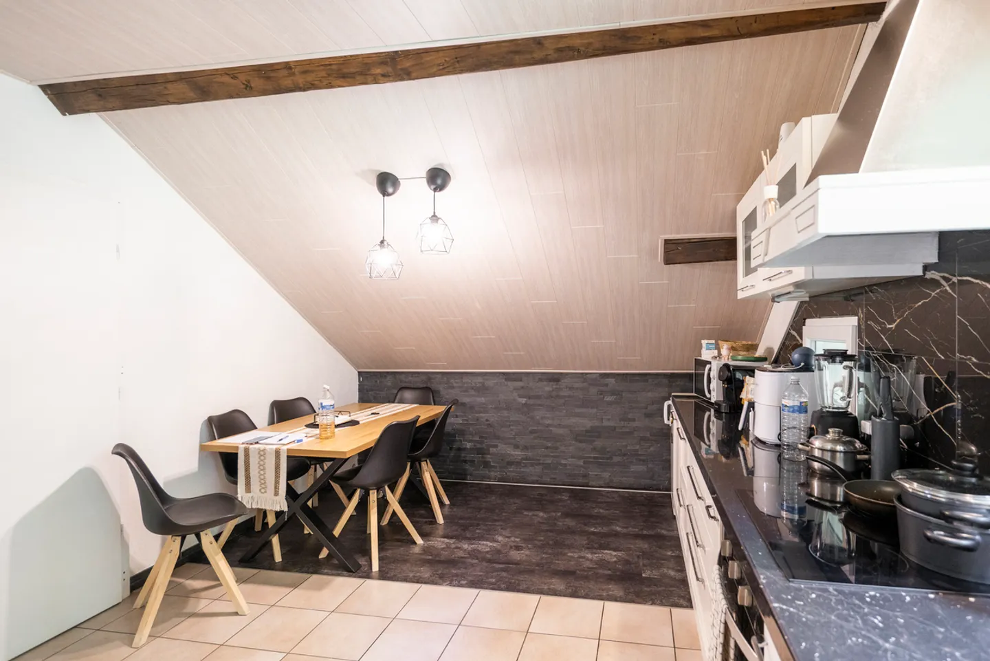 Bâtisse du 19ème de 3 appartements - Photo 24 sur 29