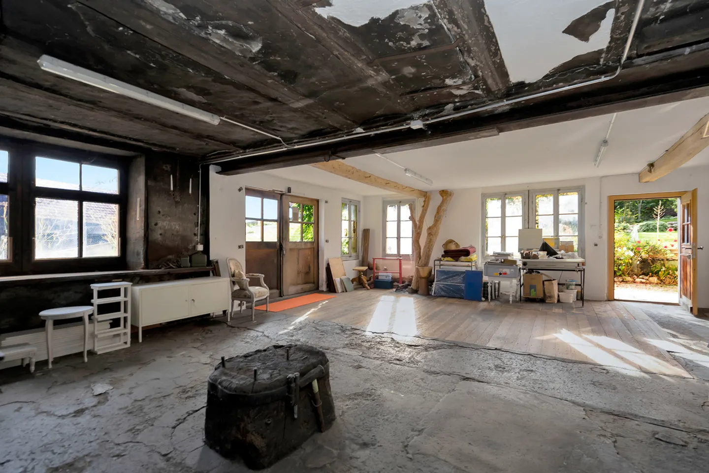 Stylishly renovated gem with historic character - Photo 10 of 11