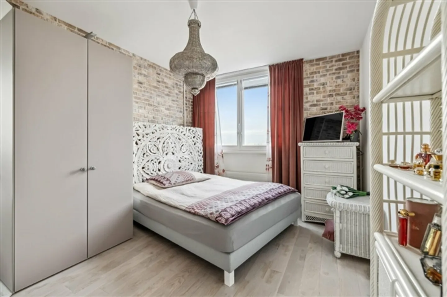 Belle appartement 4 pièces avec loggia - Photo 9 sur 9