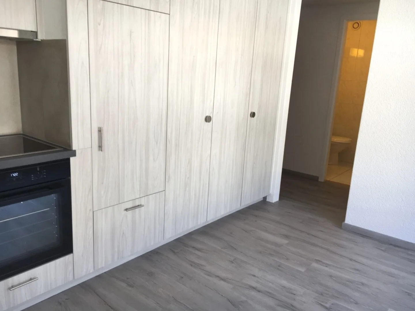2.5 Room Apartment - Photo 4 of 8