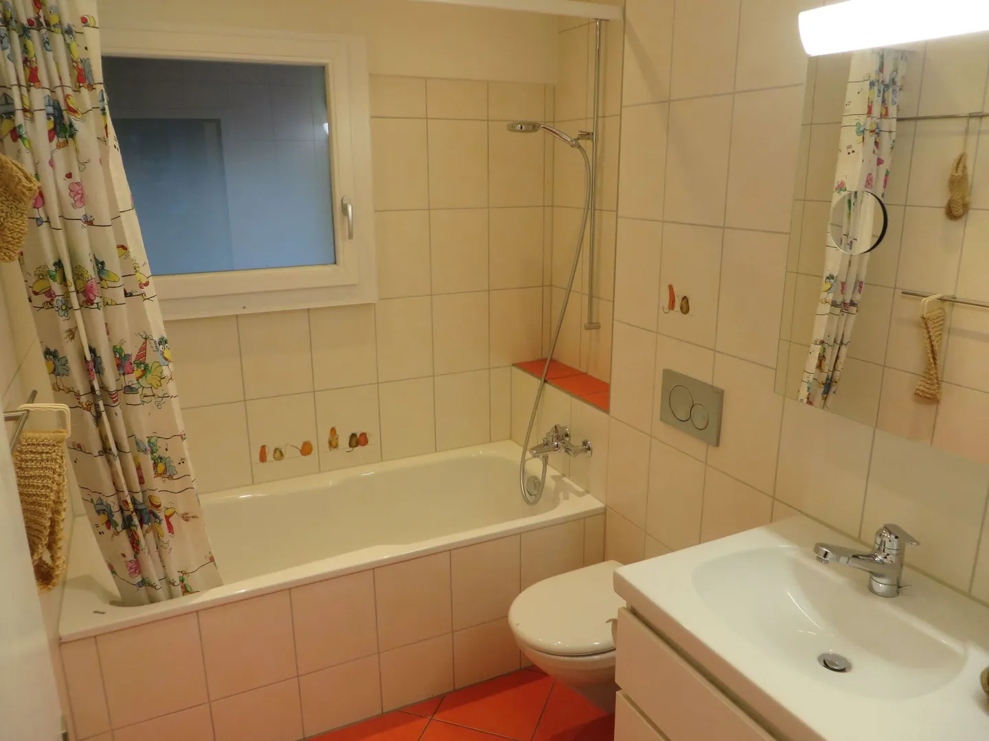 Casa bifamiliare con grande giardino - Foto 13 di 14