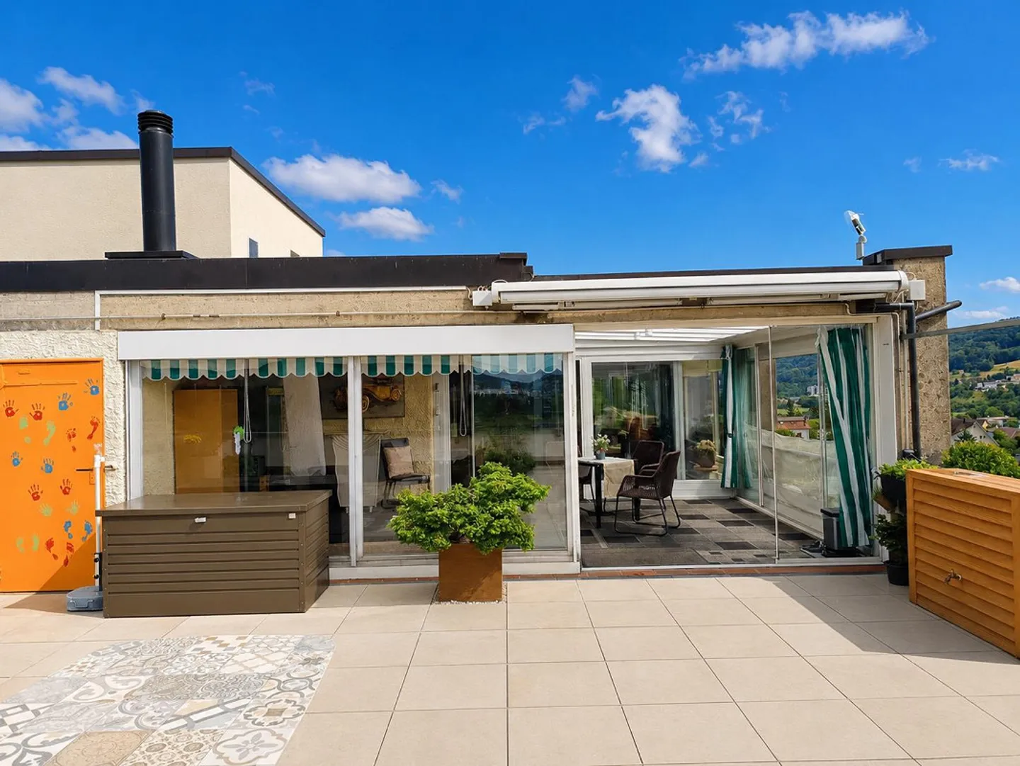 Vue panoramique merveilleuse sur le château d'eau - Photo 2 sur 17