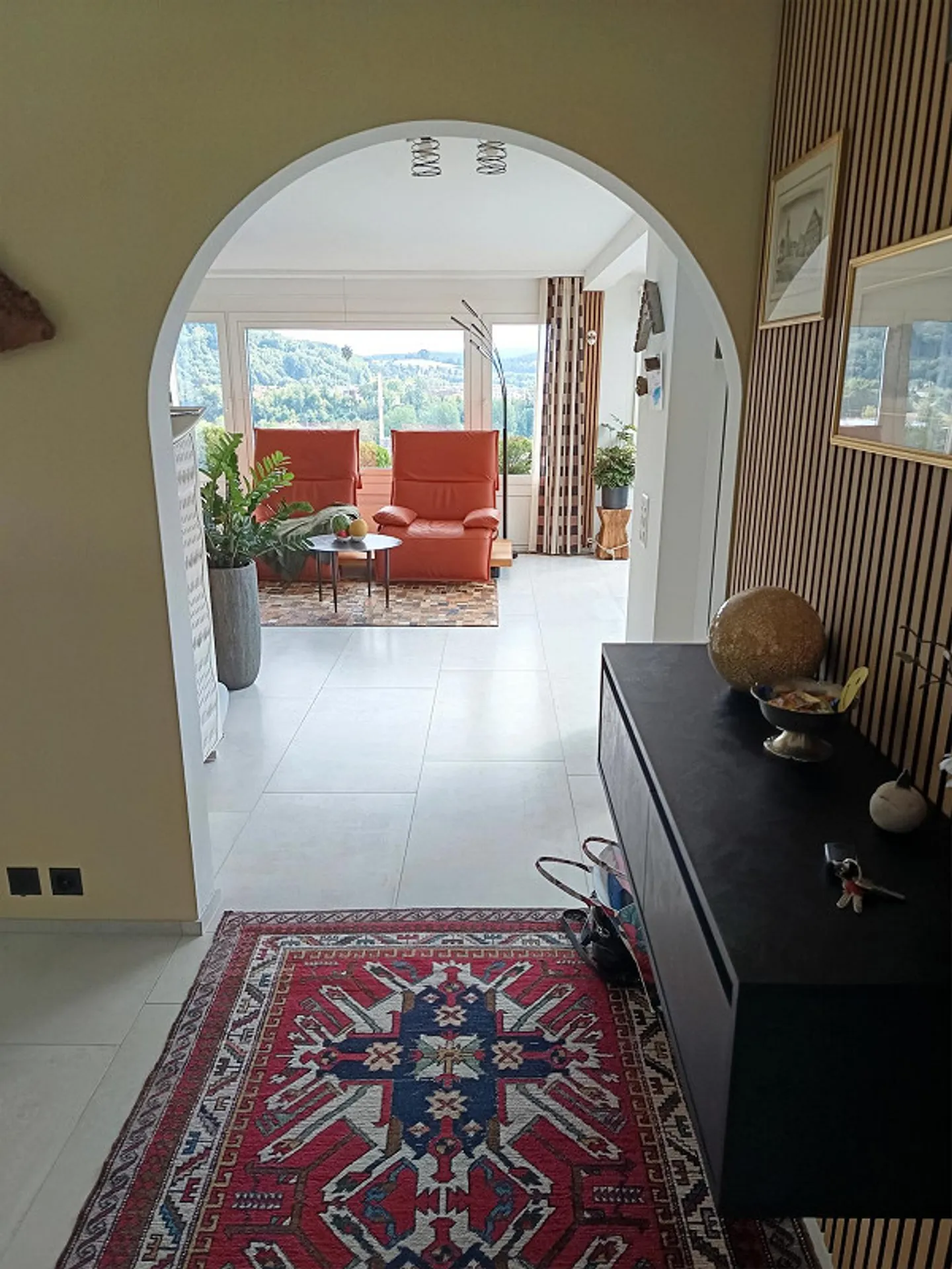Vue panoramique merveilleuse sur le château d'eau - Photo 4 sur 17
