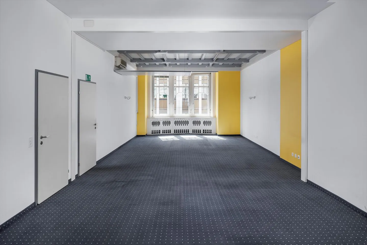 Recognizing Potential - Practice/Office Spaces Near the Train Station - Photo 5 of 12