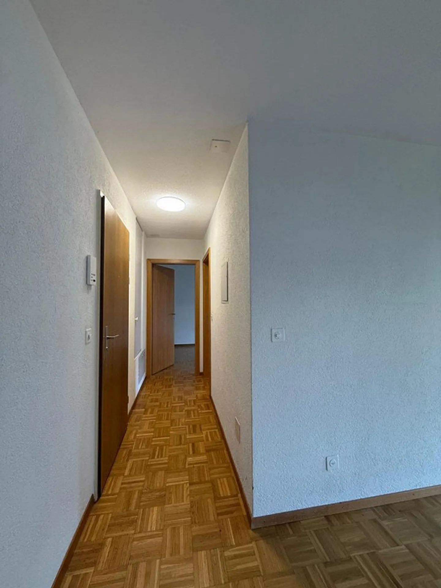 Bright 3.5-room apartment on the 3rd floor with balcony - Photo 8 of 10