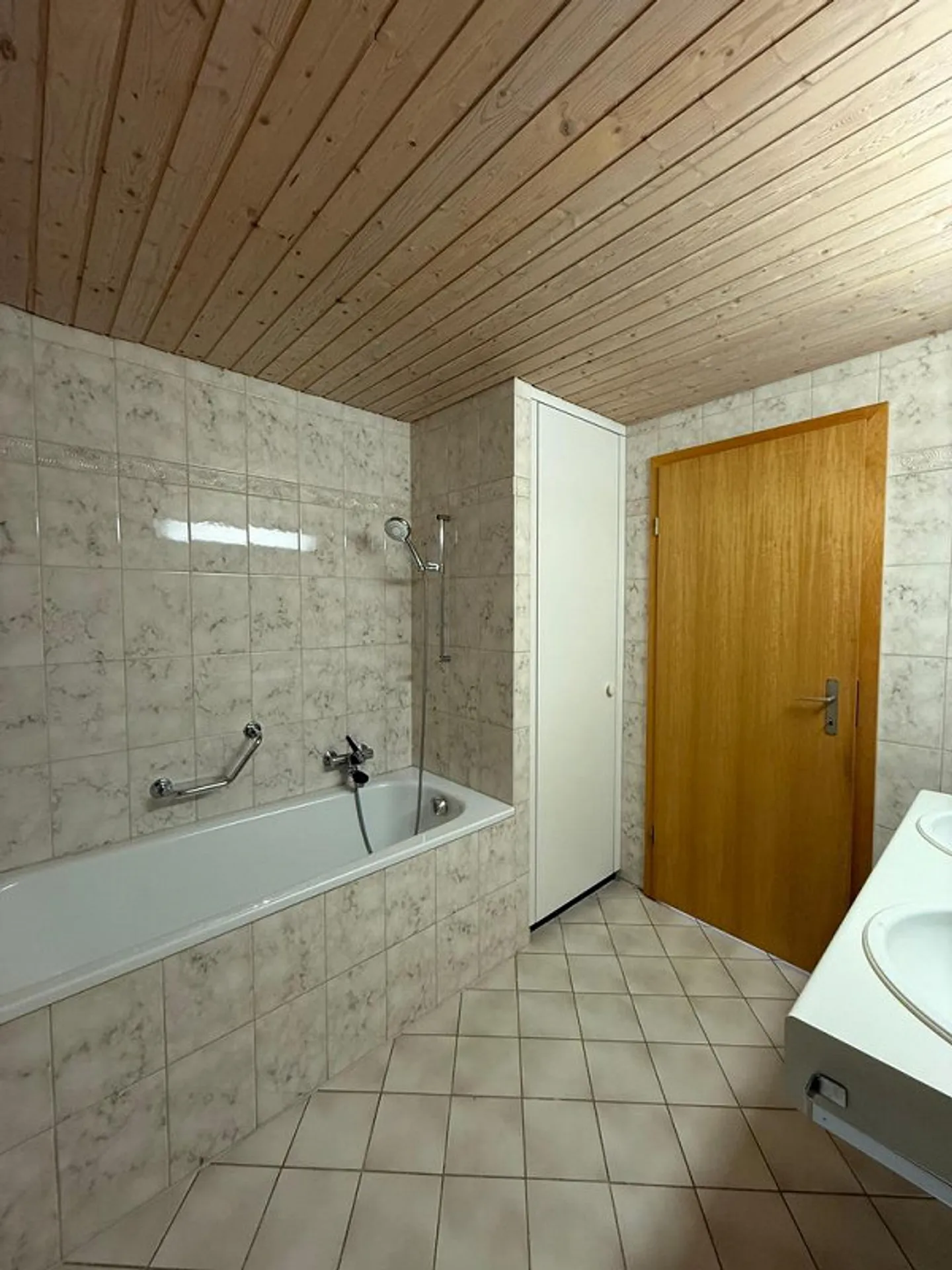 Bright 3.5-room apartment on the 3rd floor with balcony - Photo 7 of 10