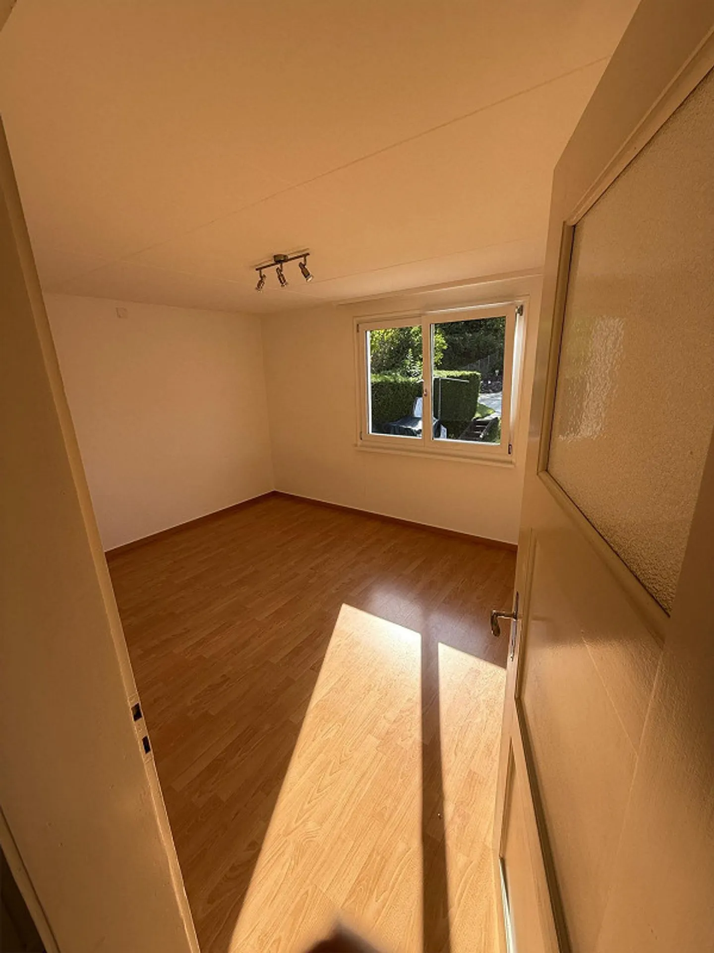 Charming, freshly renovated 3.5-room apartment, very sunny - Photo 6 of 13