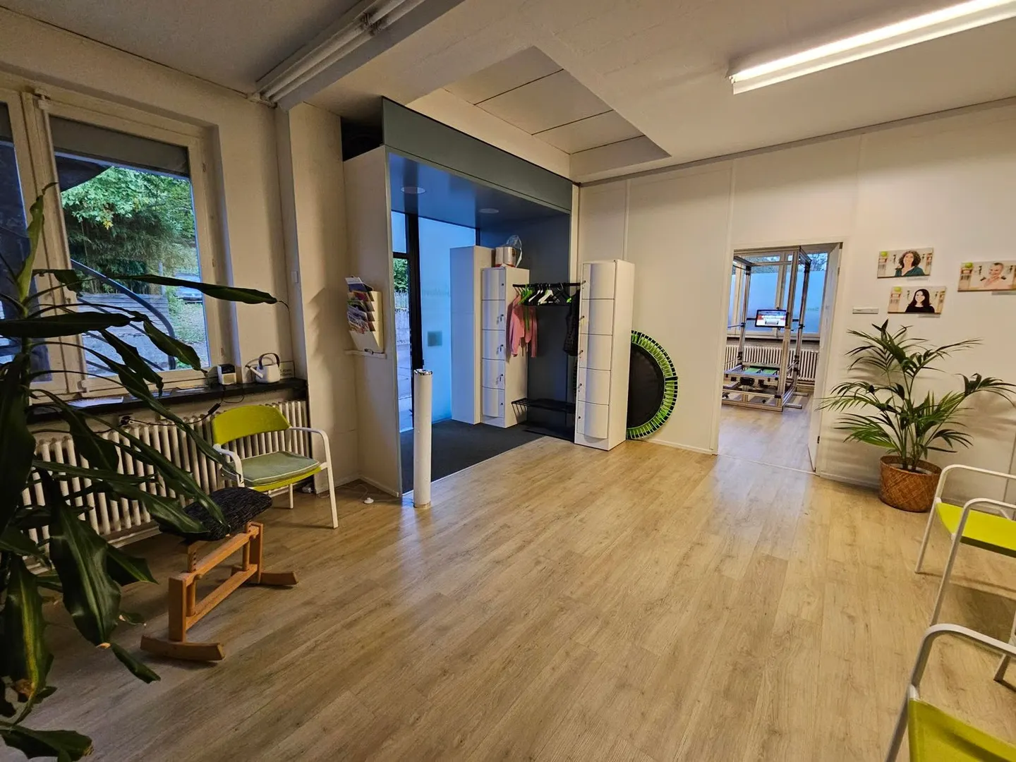 Commercial premises on the Upper Village Street in Suhr for rent by arrangement - Photo 5 of 8
