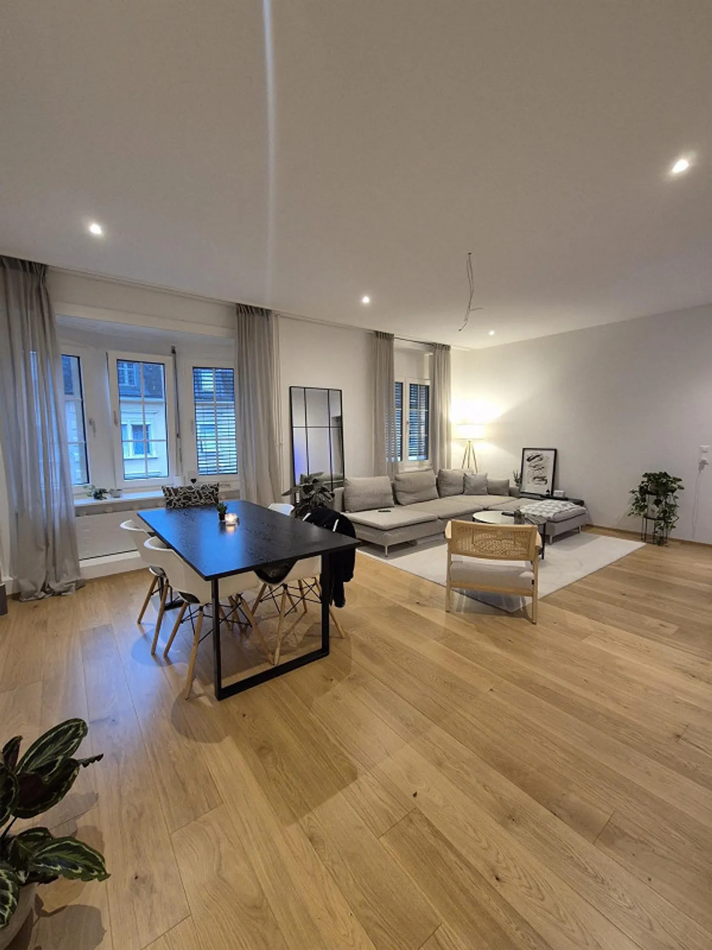 Charmante 3.5 Zi.-Altbauwohnung kernsaniert & zentral - Foto 1 von 7