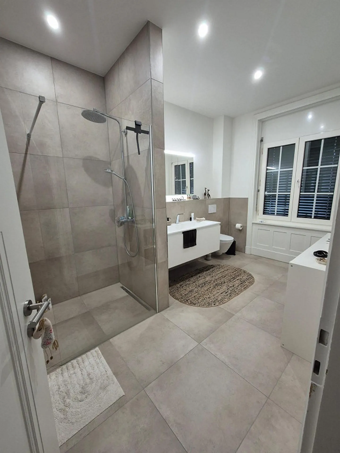 Charmante 3.5 Zi.-Altbauwohnung kernsaniert & zentral - Foto 7 von 7