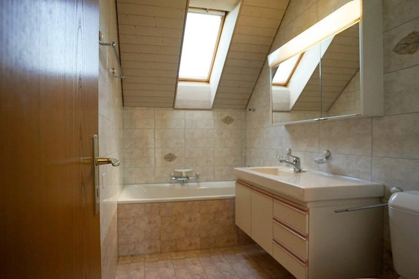 «41/2-Zimmer Dachmaisonette» - Foto 9 di 13