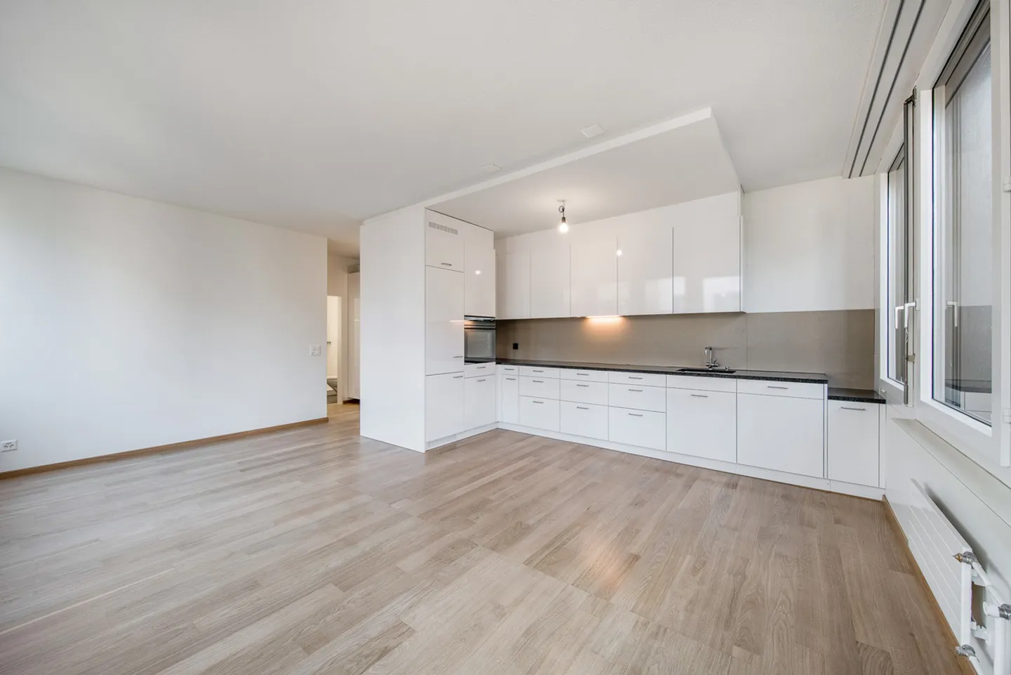 Appartement attrayant, rénové dans le populaire Seefeld de Zurich ! - Photo 3 sur 12