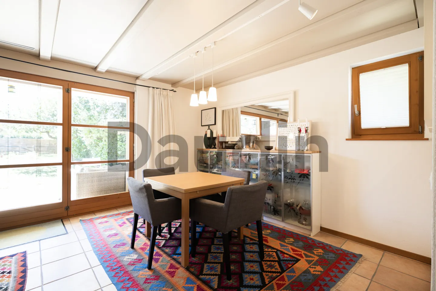 Charming 7-room house in the heart of the Geneva Champagne region - Photo 4 of 9