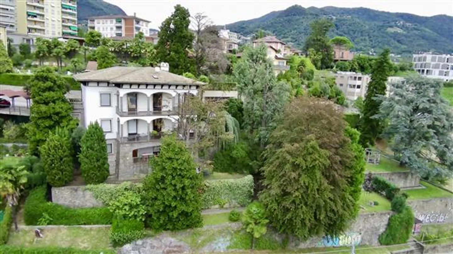 Balerna: Furnished 7.5-Room Apartment - Photo 1 of 13