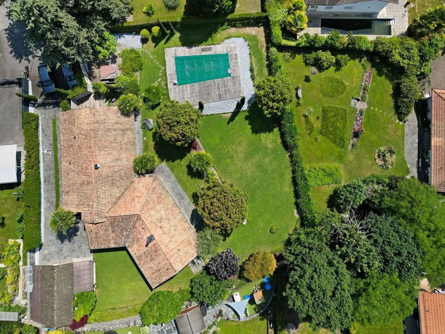 Superb individual villa with pool and lake view - Photo 13 of 13