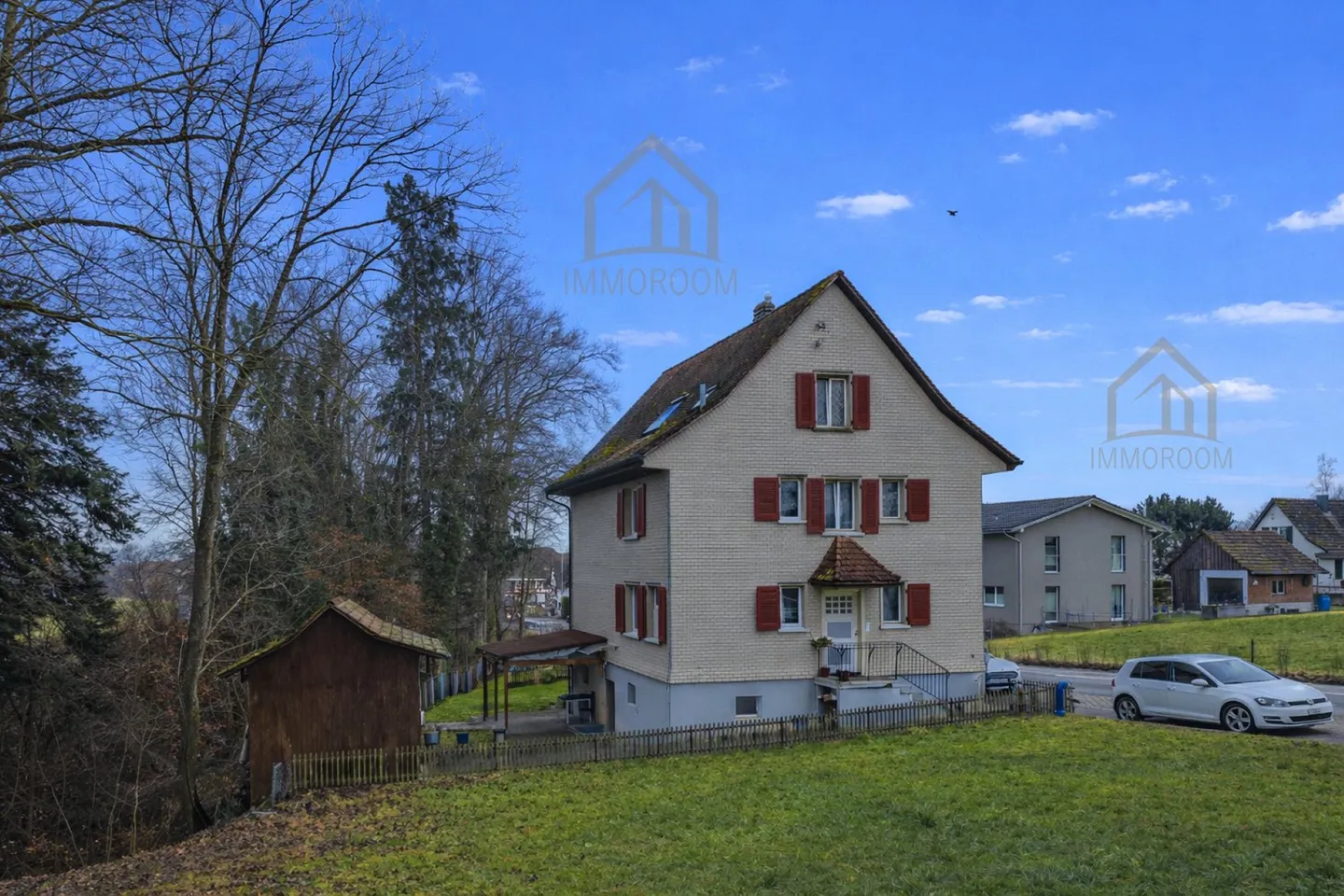 3-Familienhaus mit Potenzial - Foto 1 von 15