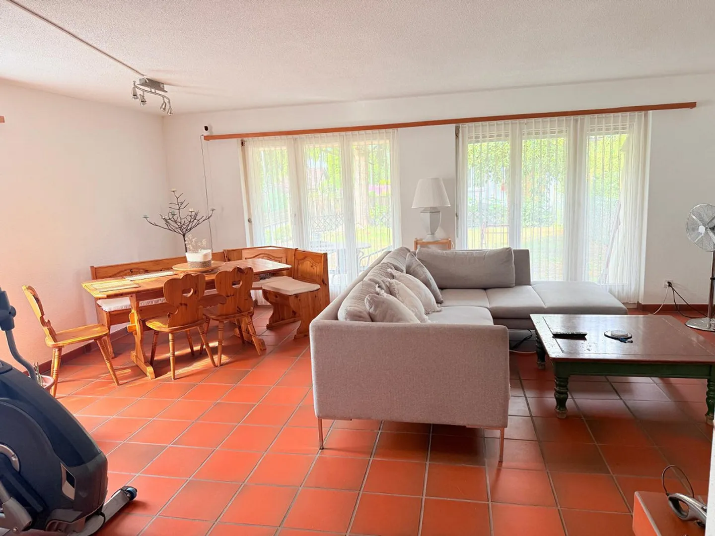 Charming two-family house in a quiet location in Winterthur - Photo 2 of 14