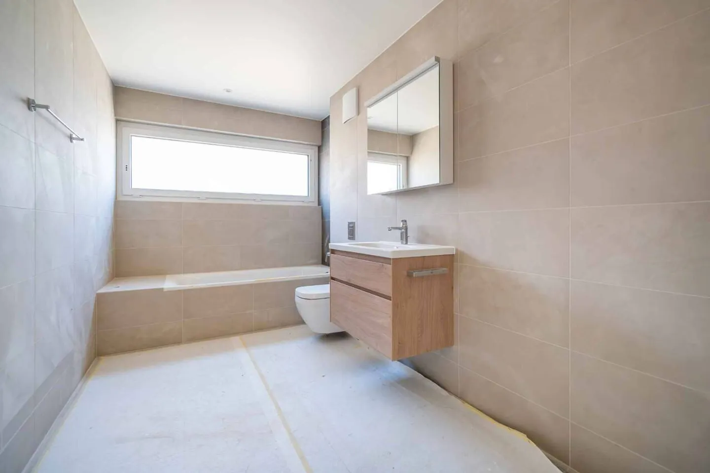 SICHERER HERZENSBRECHER MAGNIFIKANTE 3.5 ZIMMER NEU MIT BALKON - Foto 7 von 7