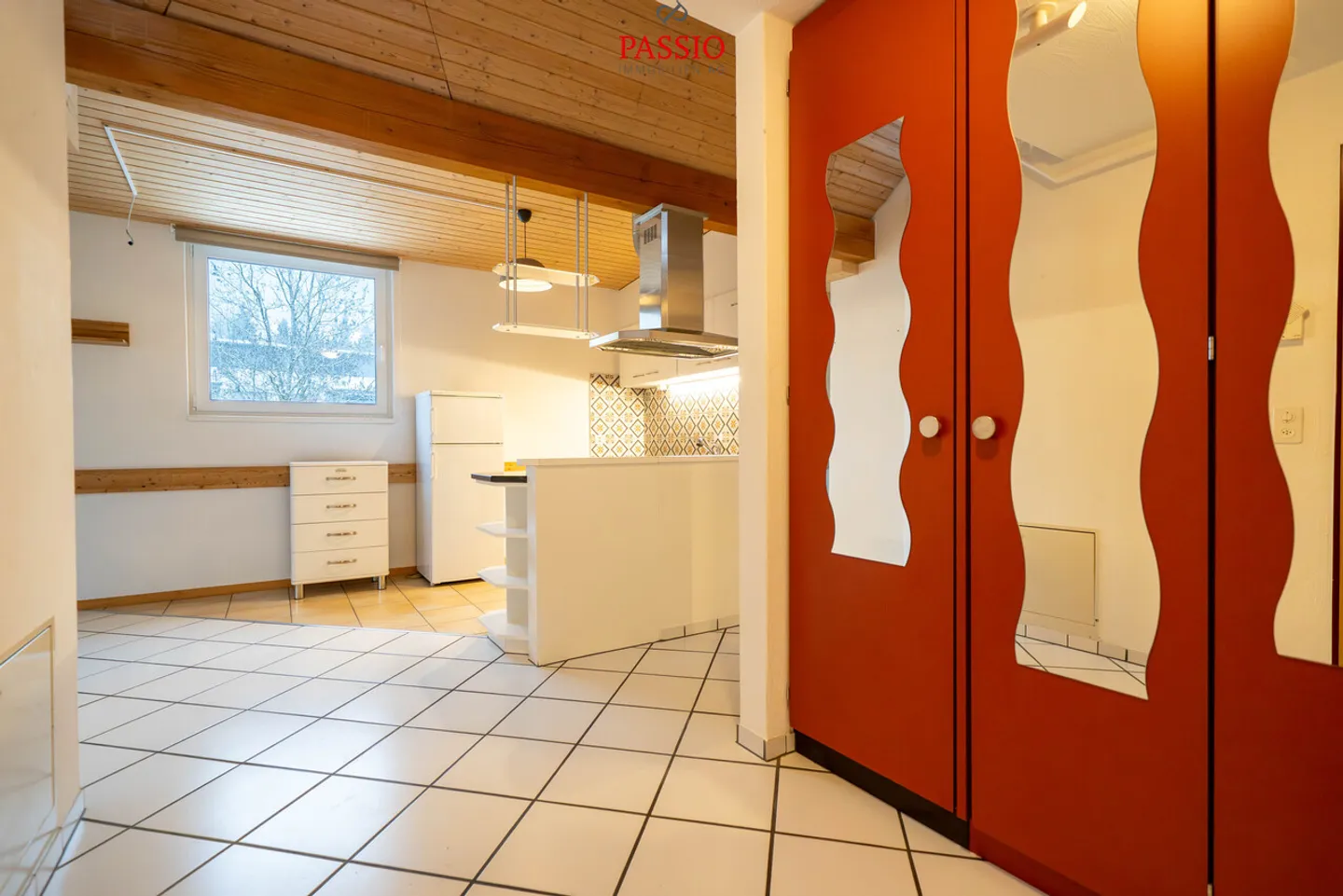 Appartamento duplex di 4,5 locali ben tenuto con grande terrazza - Foto 5 di 16