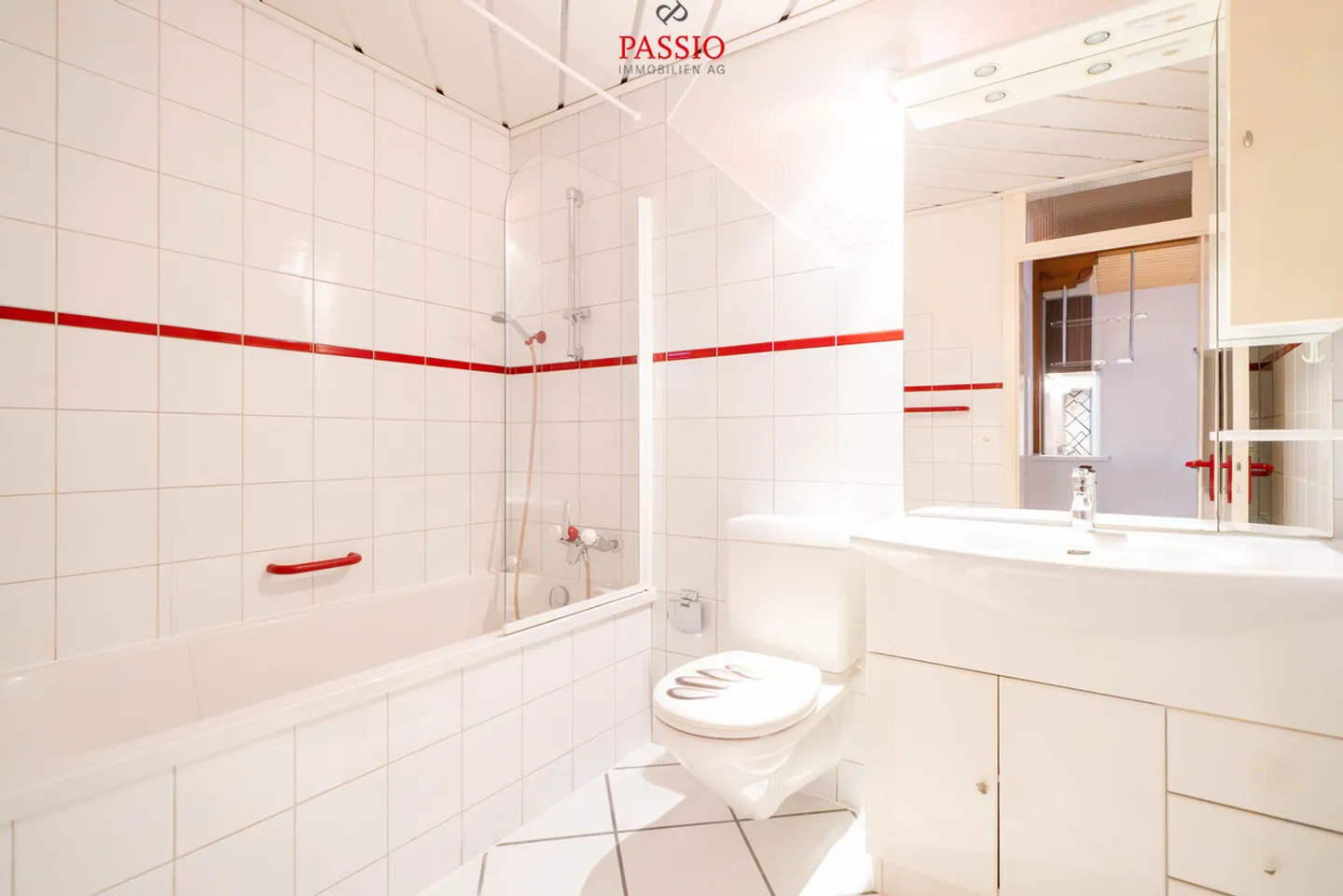 Appartamento duplex di 4,5 locali ben tenuto con grande terrazza - Foto 8 di 16