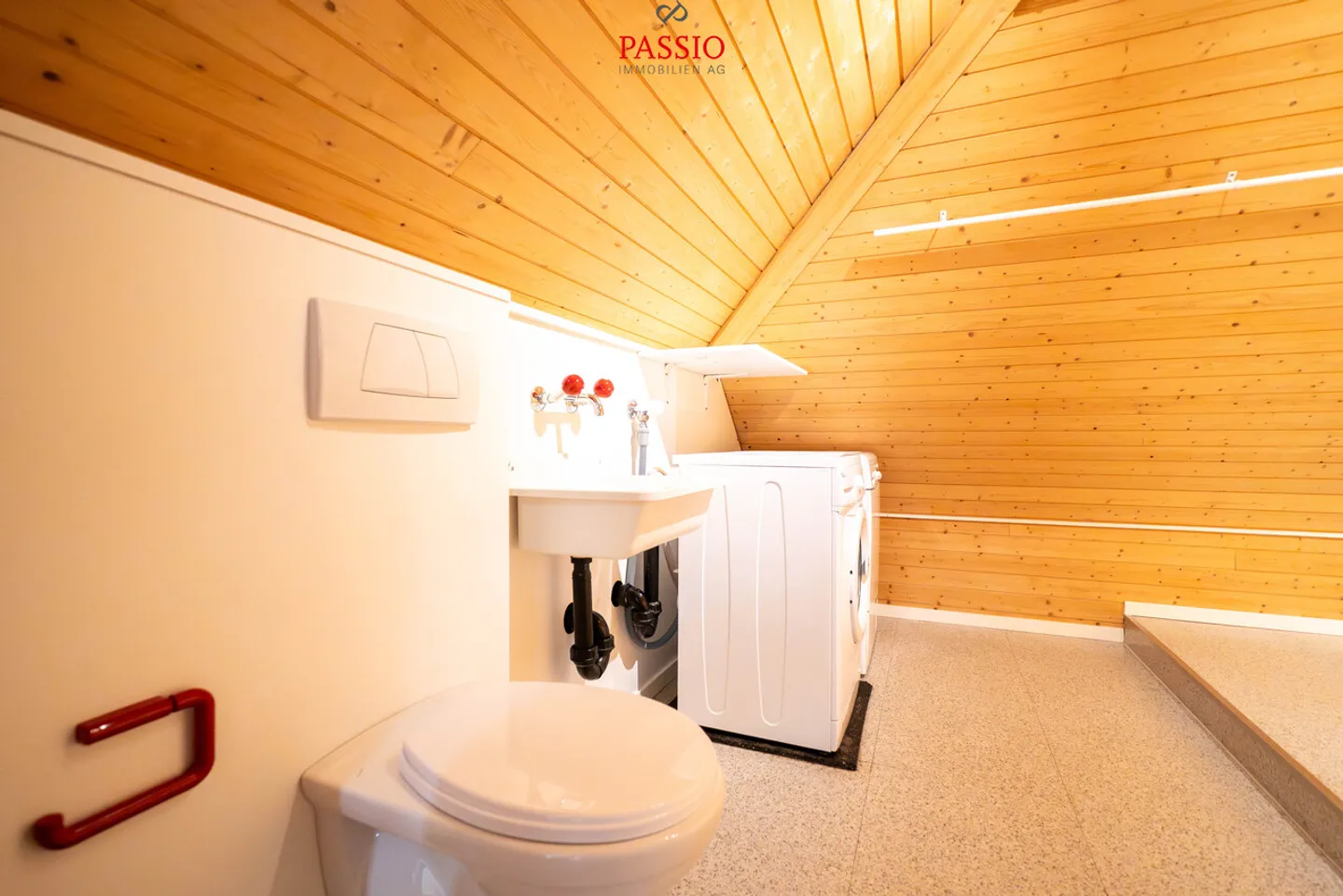 Appartamento duplex di 4,5 locali ben tenuto con grande terrazza - Foto 15 di 16