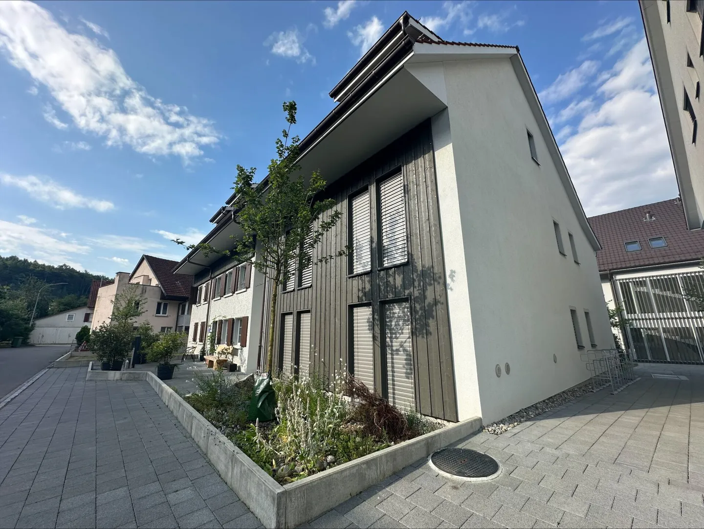 Garagenparkplatz zu Vermieten - Foto 2 von 2