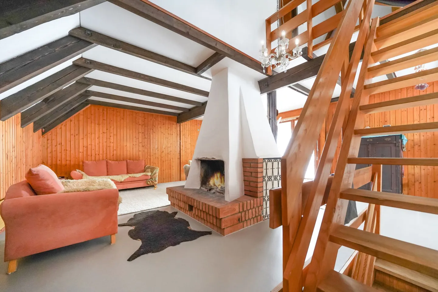 Idyllic Chalet by the Stream, Surrounded by Forest and Nature - Photo 6 of 13