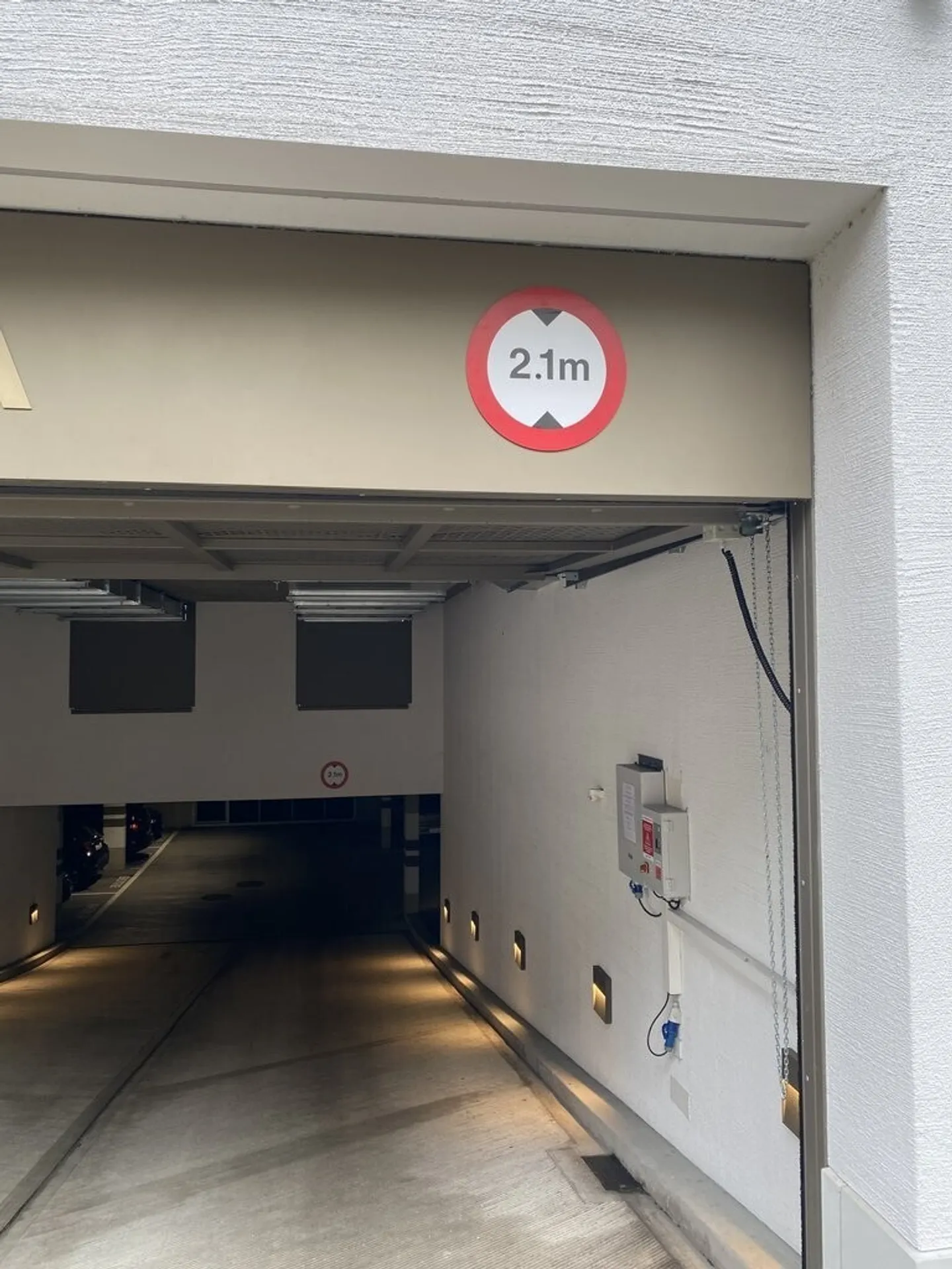 Cerchi un parcheggio doppio? - Foto 2 di 3