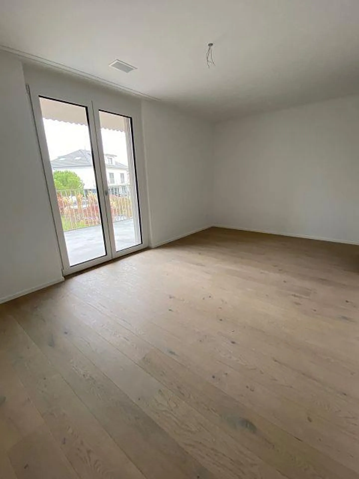 Modern 4.5-room apartment with two spacious balconies - Photo 8 of 12