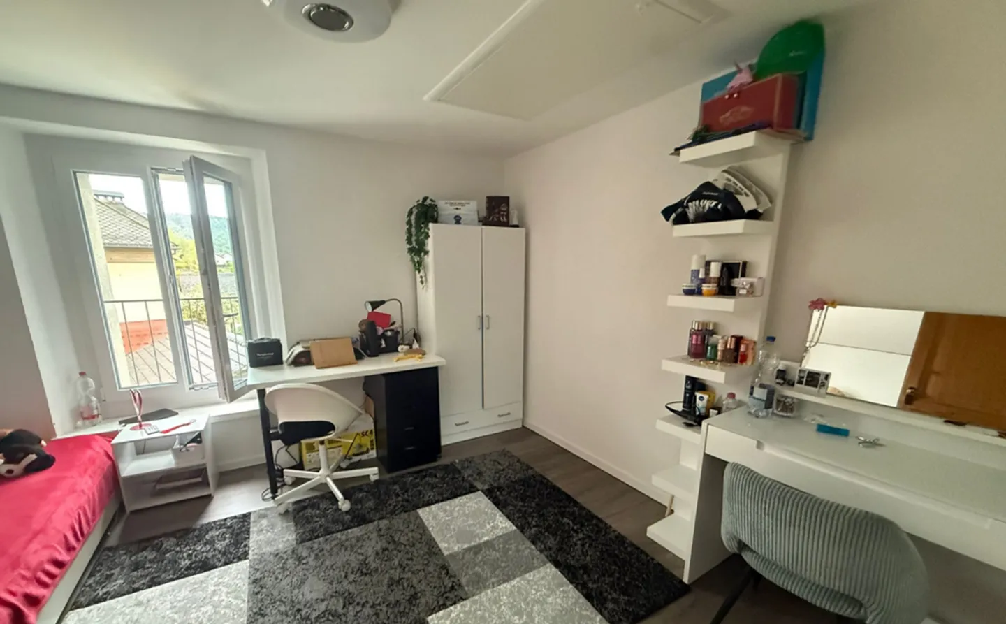 Magnifico appartamento in affitto con vista lago - Foto 5 di 6