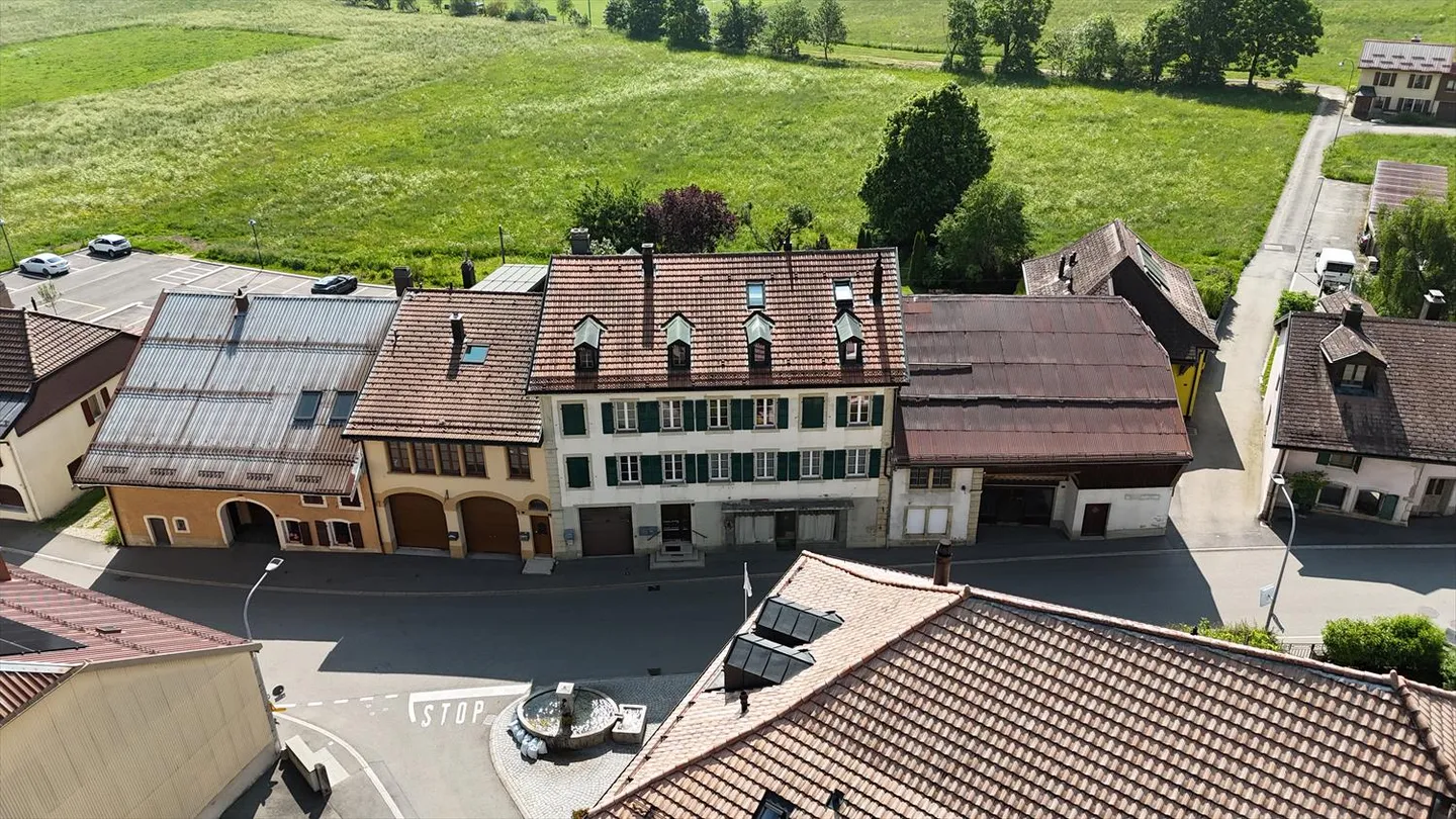 Edificio in affitto con 4 appartamenti e un locale commerciale a Vaulion - Foto 8 di 8