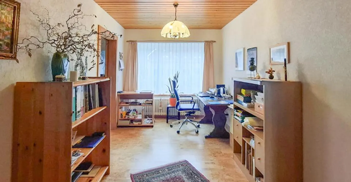 Casa di villaggio con 5 stanze, giardino e terrazza - Foto 6 di 12
