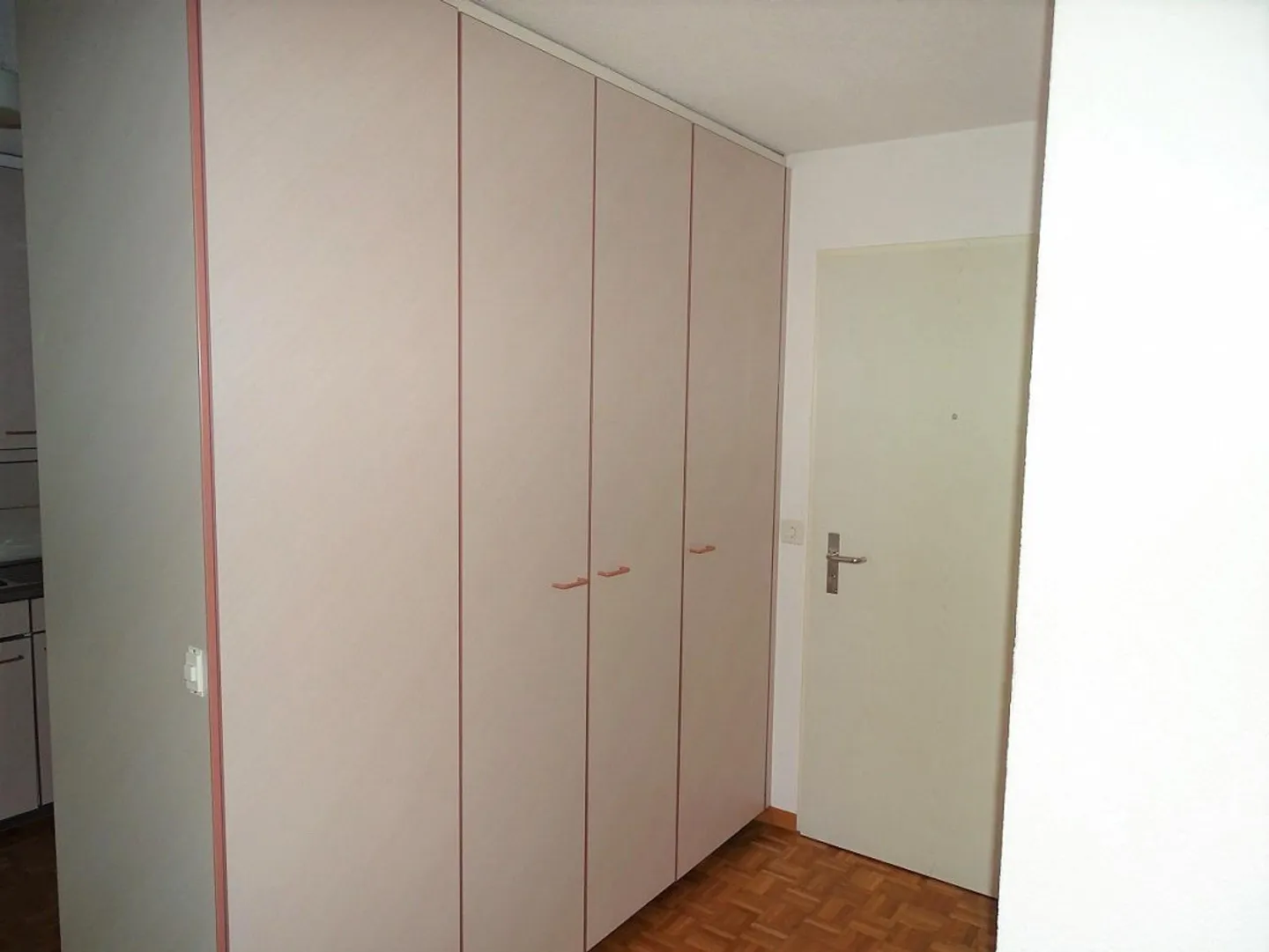 Quiet residential area! - Photo 5 of 9