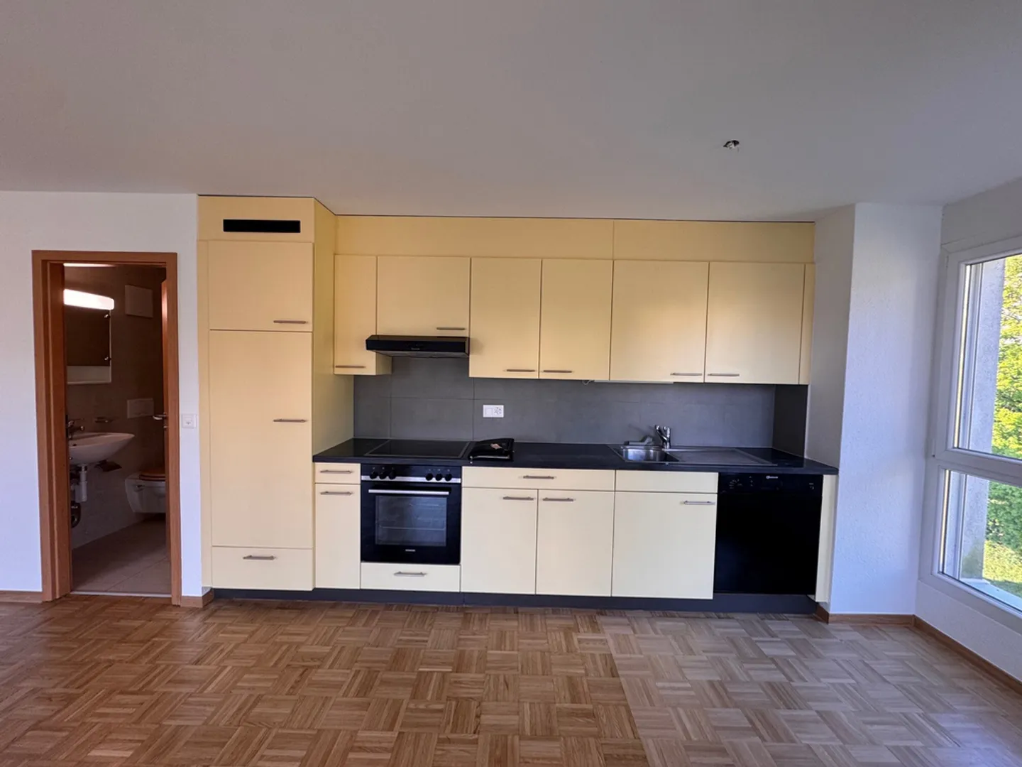 Incantevole appartamento di 2,5 stanze in affitto - Foto 2 di 6