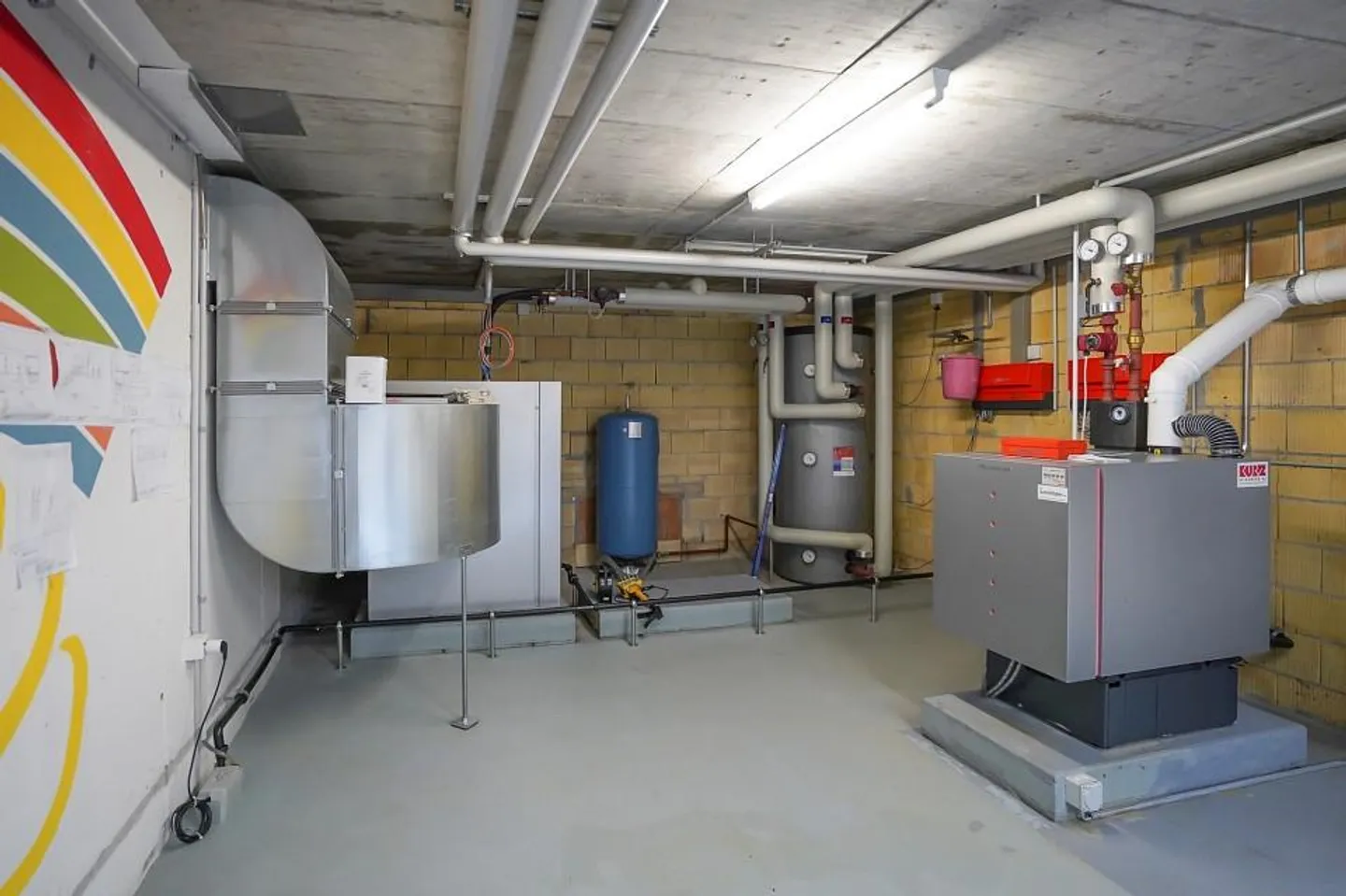 Attractive commercial space with development potential near Bern - Photo 8 of 13