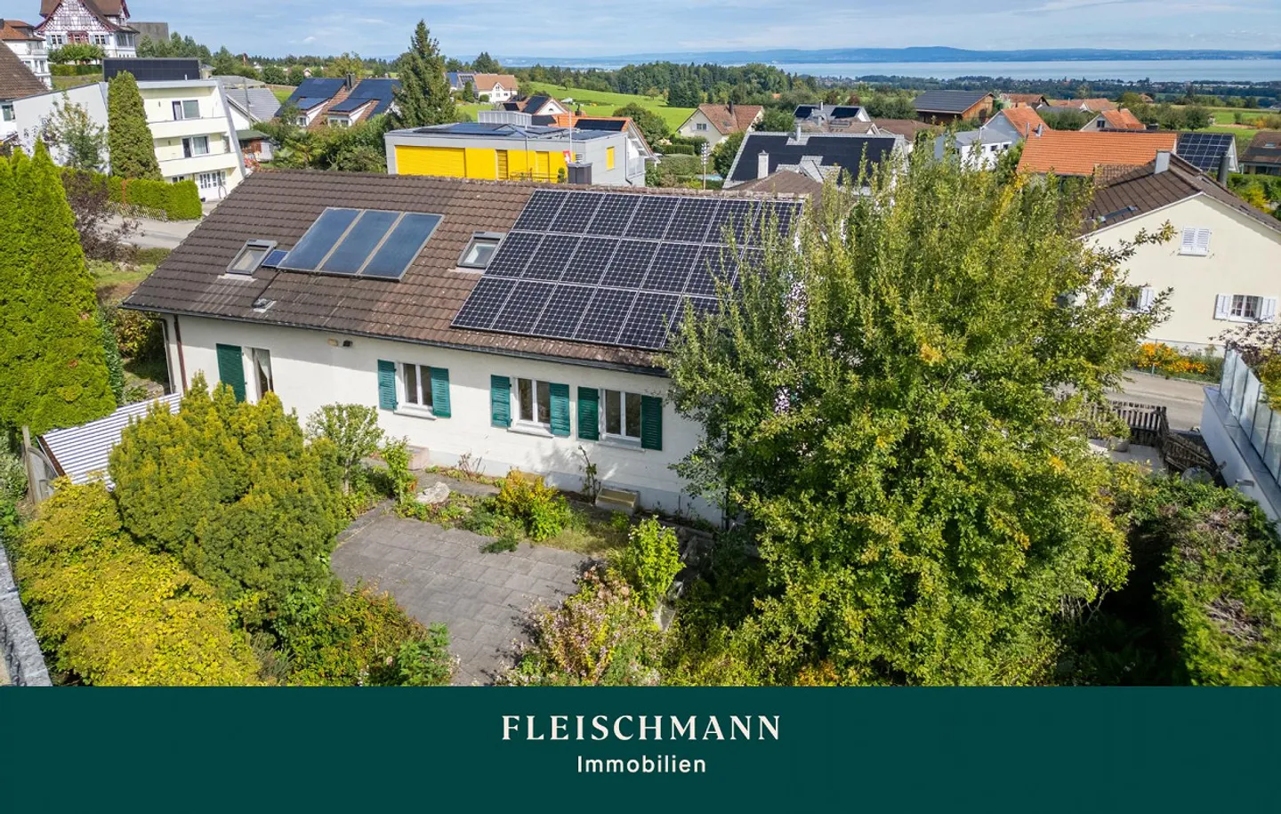Wohnhaus mit Einliegerwohnung und wildromantischem Garten - Foto 1 von 20