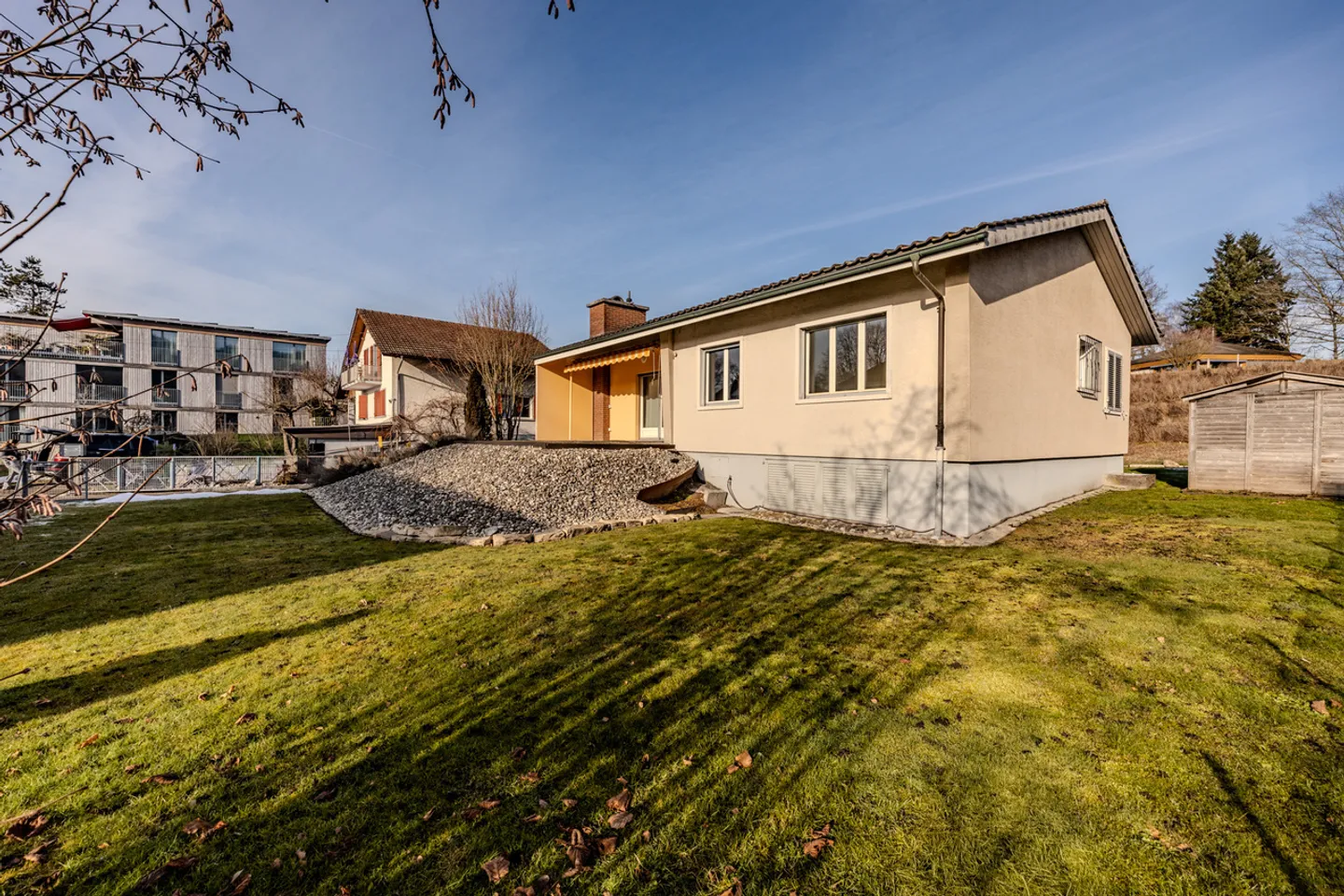 Detached 5.5-room single-family house in an ideal location - Photo 1 of 12