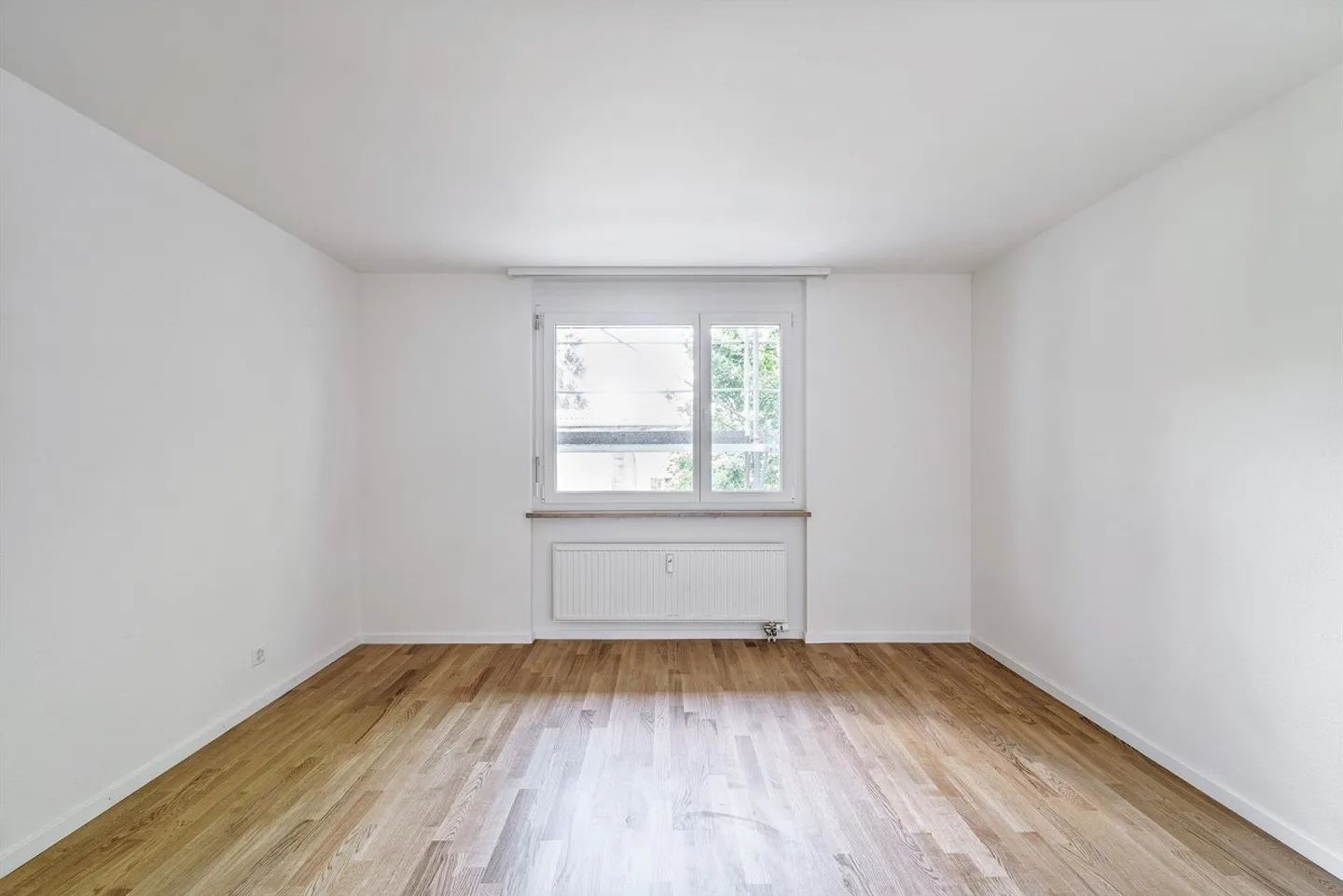 Appartamento luminoso e moderno con area salotto nel giardino - Foto 5 di 6