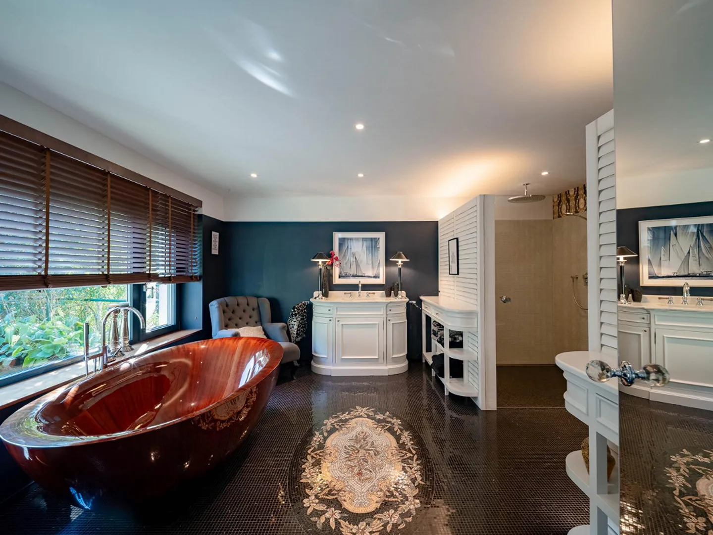 Proprietà elegante con ampio spazio esterno privato - Foto 6 di 18