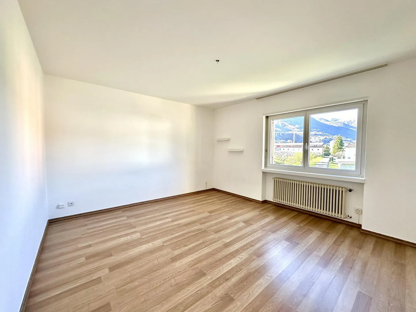 Appartamento luminoso 3.5 locali - Foto 9 di 11