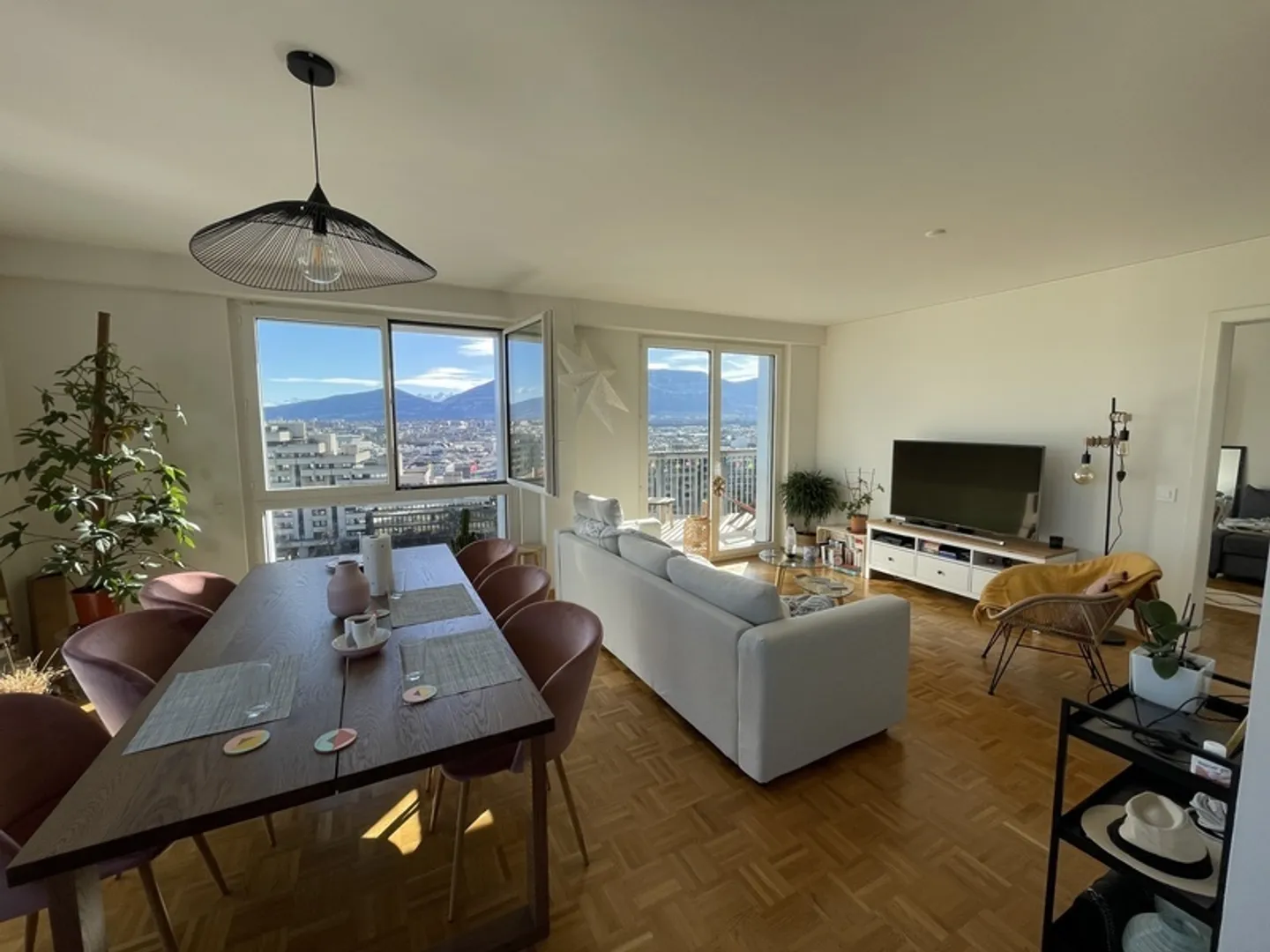 Appartement Charmant à Genève - Photo 1 sur 9