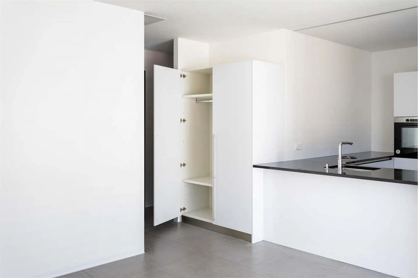 Bright Apartment - 3.5 Rooms - Photo 6 of 13