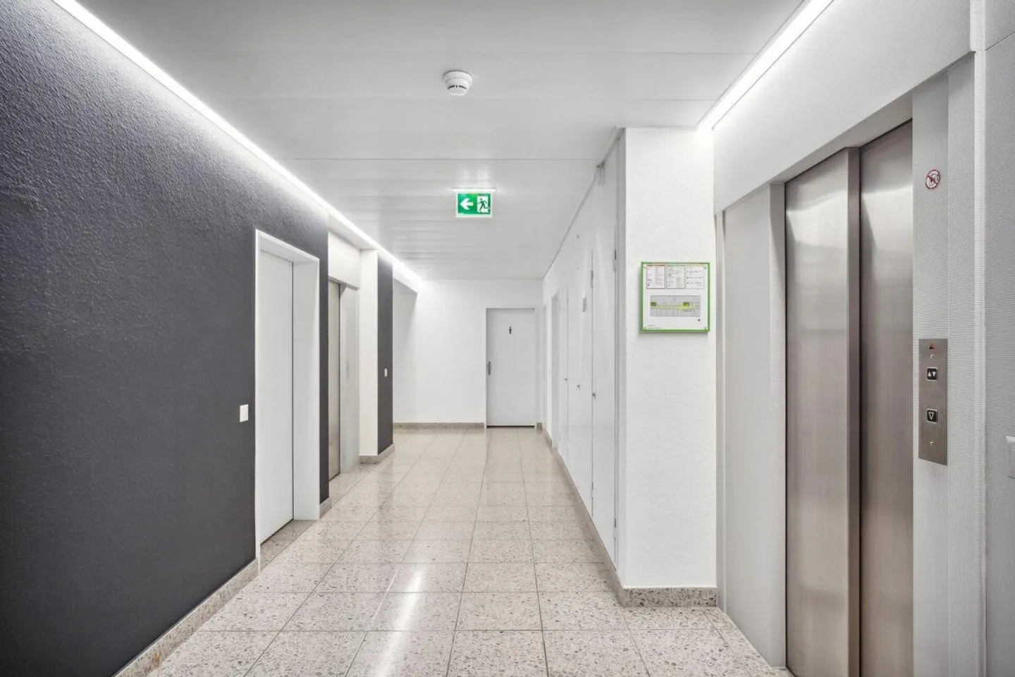 Uffici pronti per essere occupati nel Leuehuus vicino a Löwenplatz - Foto 7 di 9