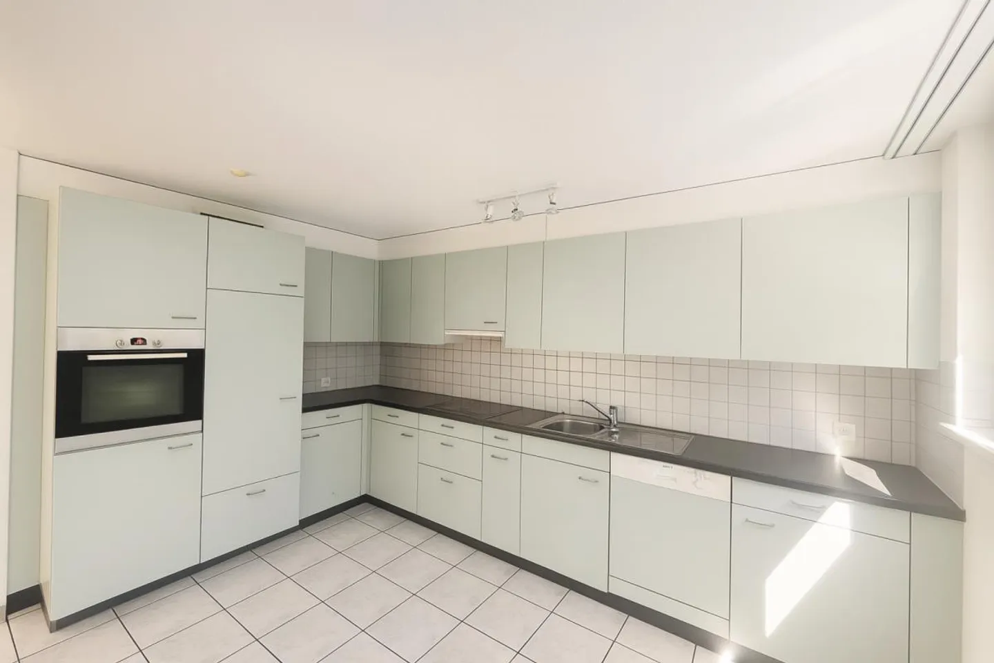 Garden apartment in the center of Kreuzlingen - Photo 2 of 13